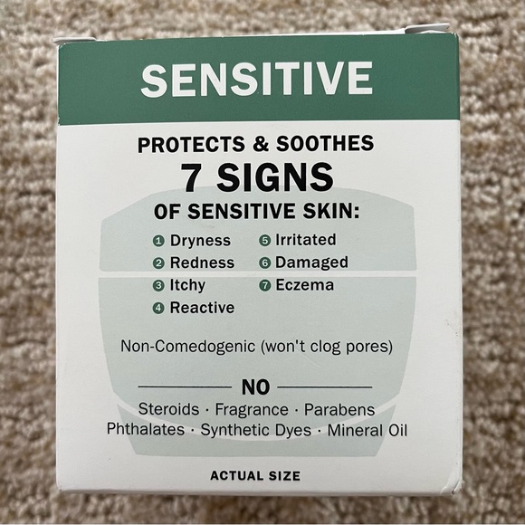 OLAY SENSITIVE SOOTHING MOISTURIZER
COLLOIDAL OATMEAL FRAGRANCE-FREE 1.7oz - Picture 4 of 6